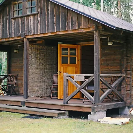 Kemping Niidupuu Mändjala