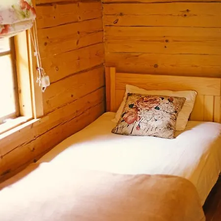 Kemping Niidupuu Mändjala